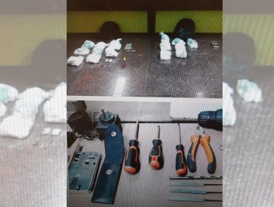 Un delincuente se escondió y robó 21 kilos de cocaína de Tribunales Federales